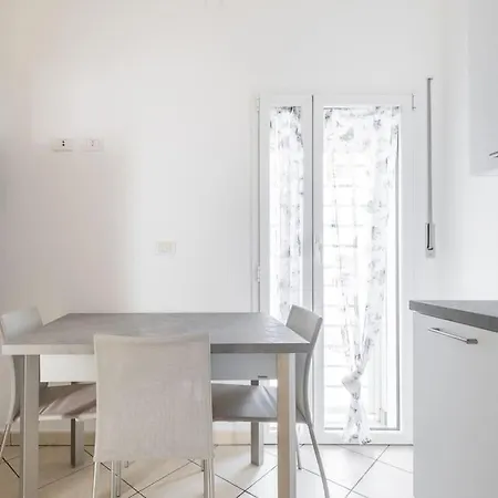 A Casa Di Mo', A Due Passi Dalla Stazione E Fiera Appartement Bologne
